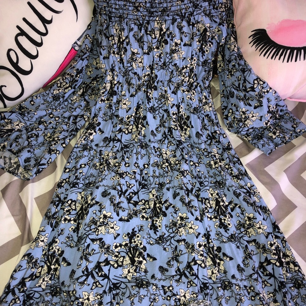 B2V | dress